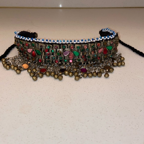 Chocker || Necklace - Picture 4 of 4